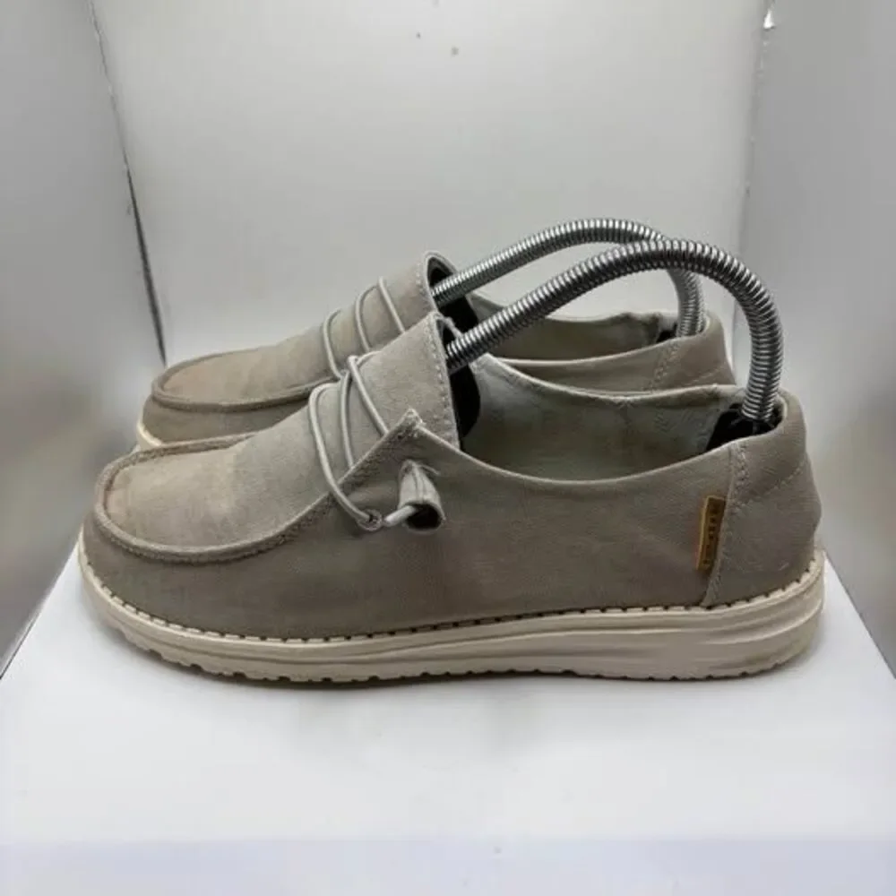 Women’s Hey Dude’s Size 8